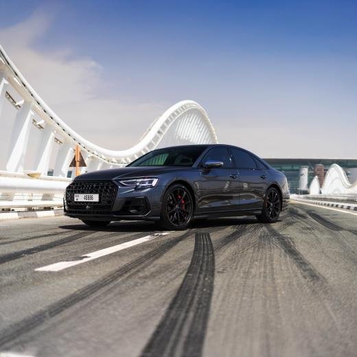 Audi S8